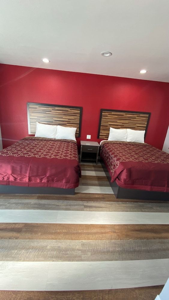 plaza inn motel Basic Double Room 2