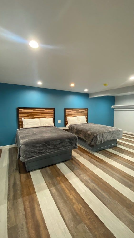 plaza inn motel Basic Double Room 3