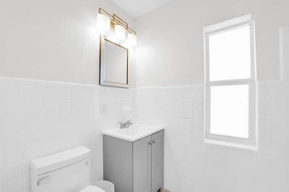 INLET PALM BEACHES Unit 9 -2 Bedrooms Balcony Oceanfront 3