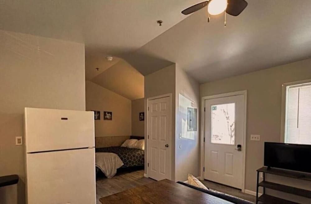 Island Breeze Superior Studio 5