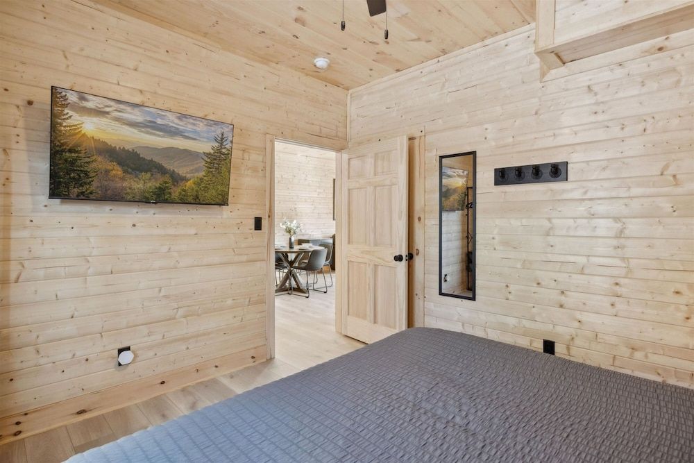 2 Brand New Cabins for Family Retreat Apartment 26