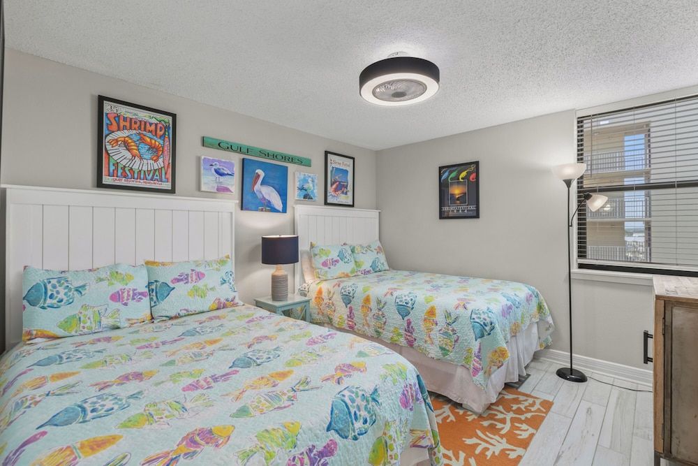 Signature Condo, 2 Bedrooms, Kitchen, Beach View