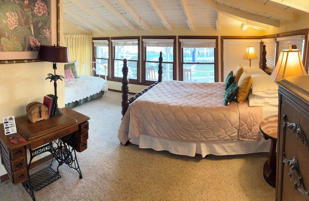 Romar Suite
