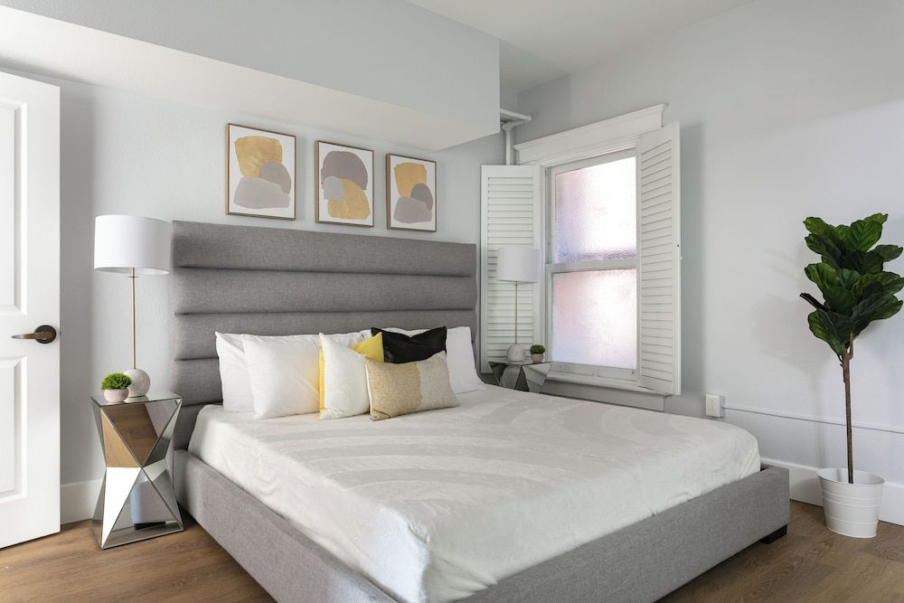 Deluxe Double Room, City View