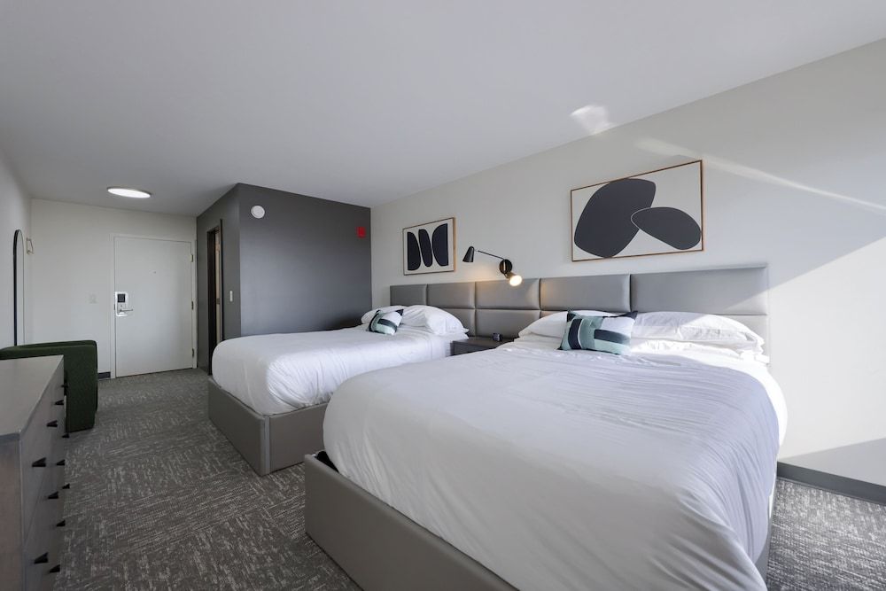 Lititz Pointe Inn and Suites Superior Double Room 5