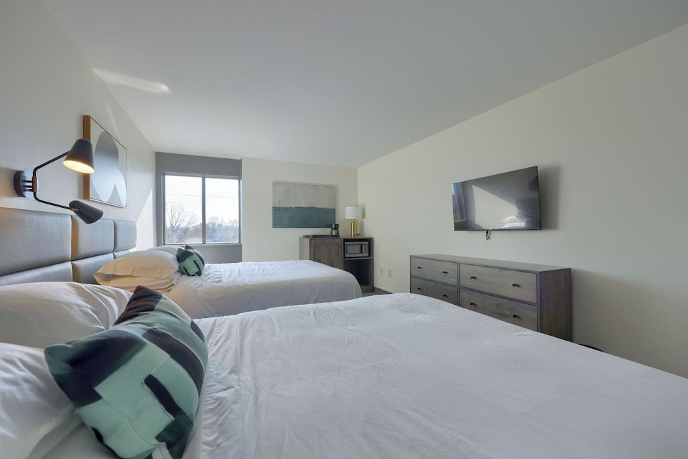 Lititz Pointe Inn and Suites Superior Double Room 2