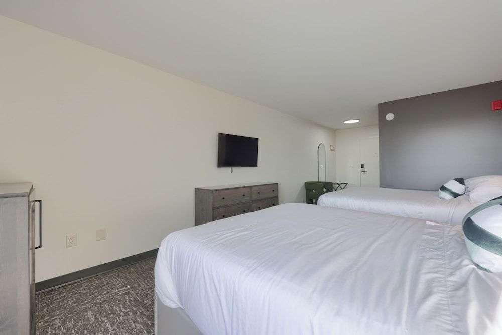 Lititz Pointe Inn and Suites Superior Double Room 3