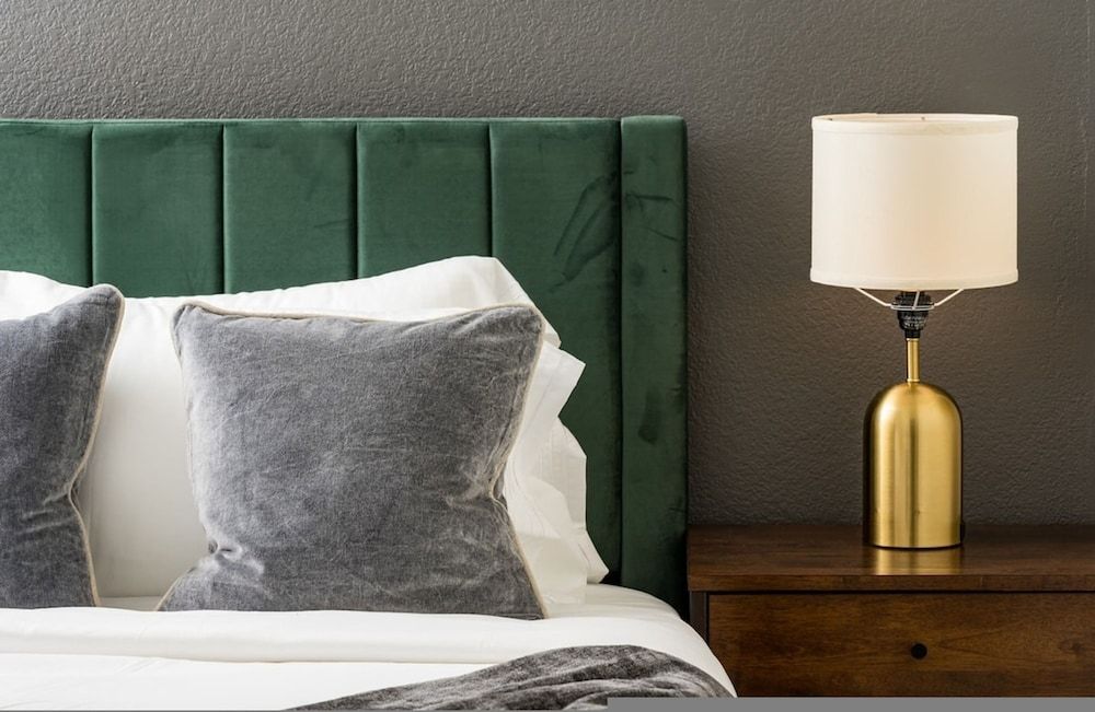 Serene Retreat Amazing Views Hottub Sauna Xbox House 8