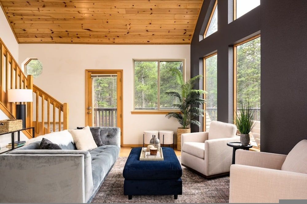 Serene Retreat Amazing Views Hottub Sauna Xbox House 36