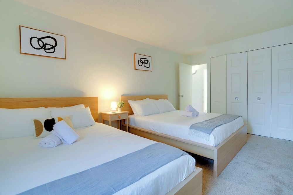 Comfort Apartment, 2 Bedrooms, Balcony, City View