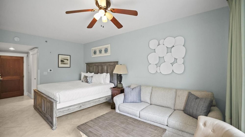 Condo, 1 King Bed with Sofa bed (Lasata Grand Sand Dollar)