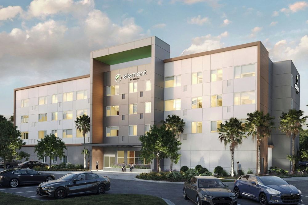 Element Charleston Airport