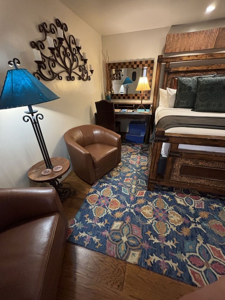Casa Sedona Inn - Adults Only Deluxe Room, 1 King Bed (Sunset) 14