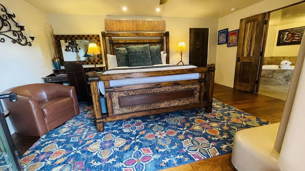 Casa Sedona Inn - Adults Only Deluxe Room, 1 King Bed (Sunset) 2