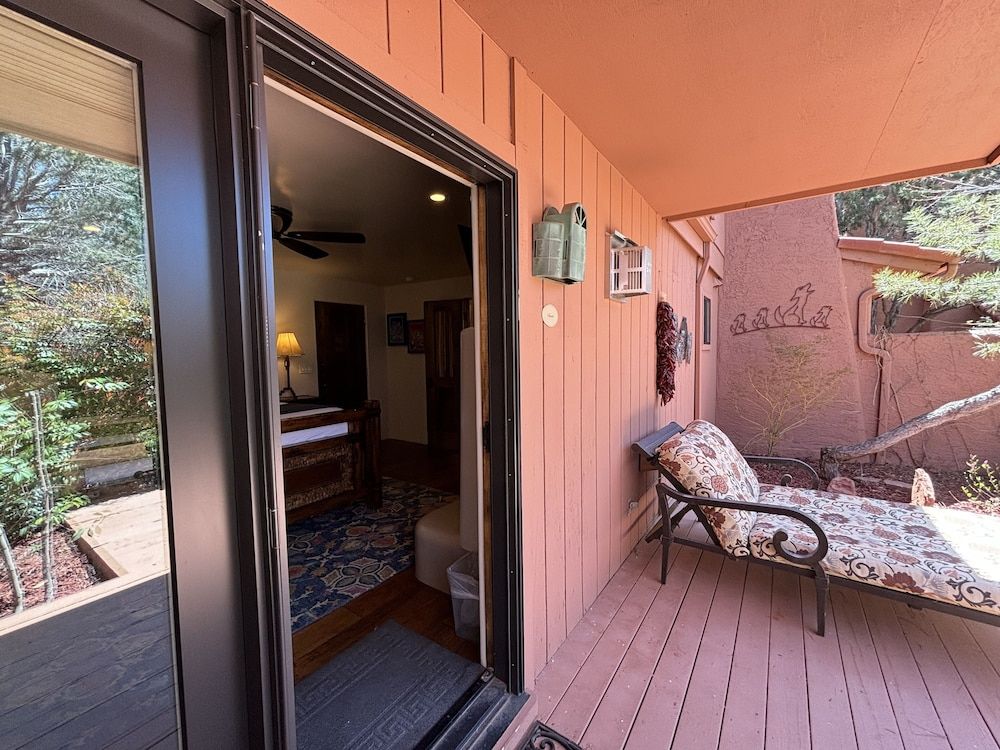 Casa Sedona Inn - Adults Only Deluxe Room, 1 King Bed (Sunset) 7