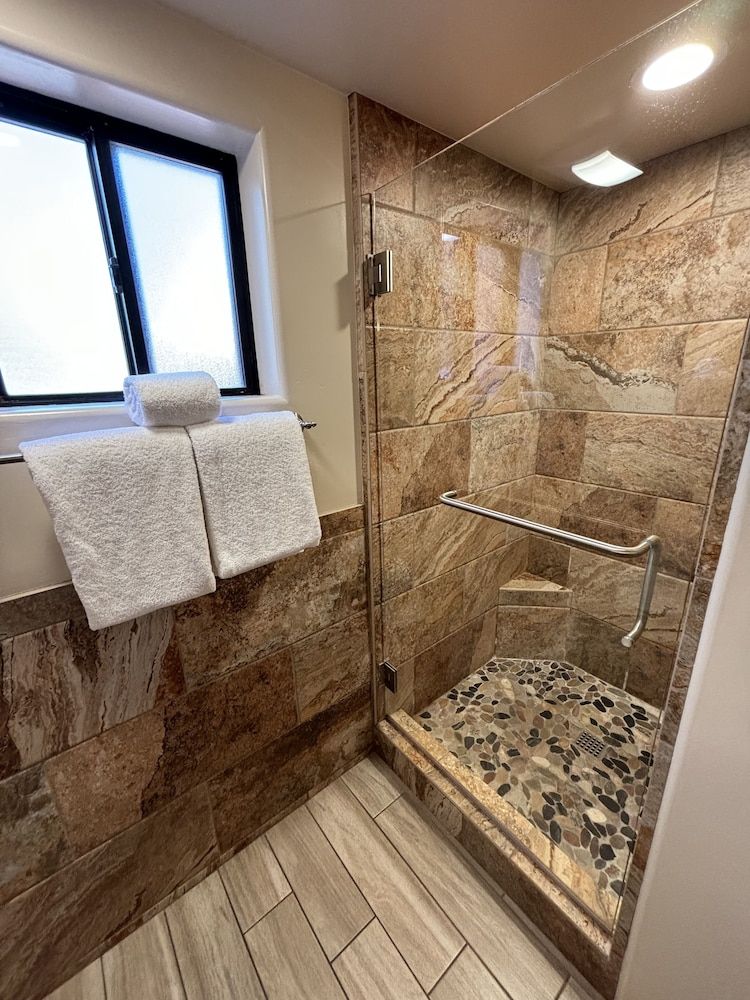 Casa Sedona Inn - Adults Only Deluxe Room, 1 King Bed (Sunset) 12