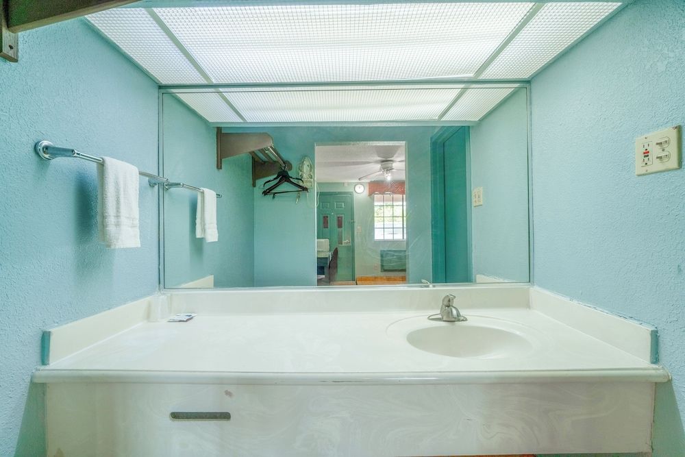 Lone Star Inn & Suites Room, 2 Double Beds, Smoking 8