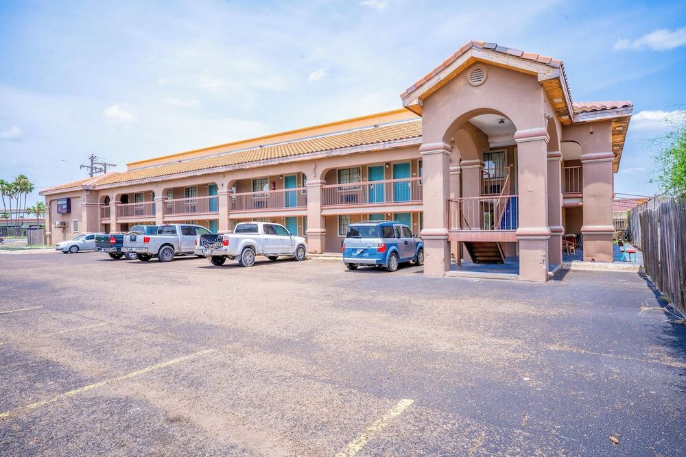 Lone Star Inn & Suites