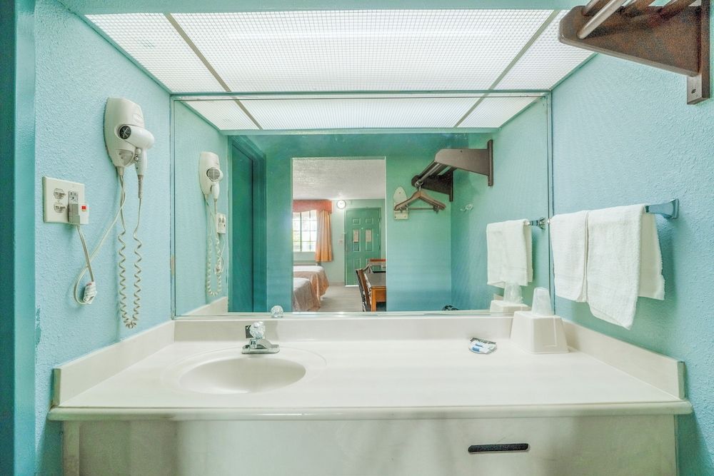 Lone Star Inn & Suites Room, 2 Double Beds, Non Smoking 15