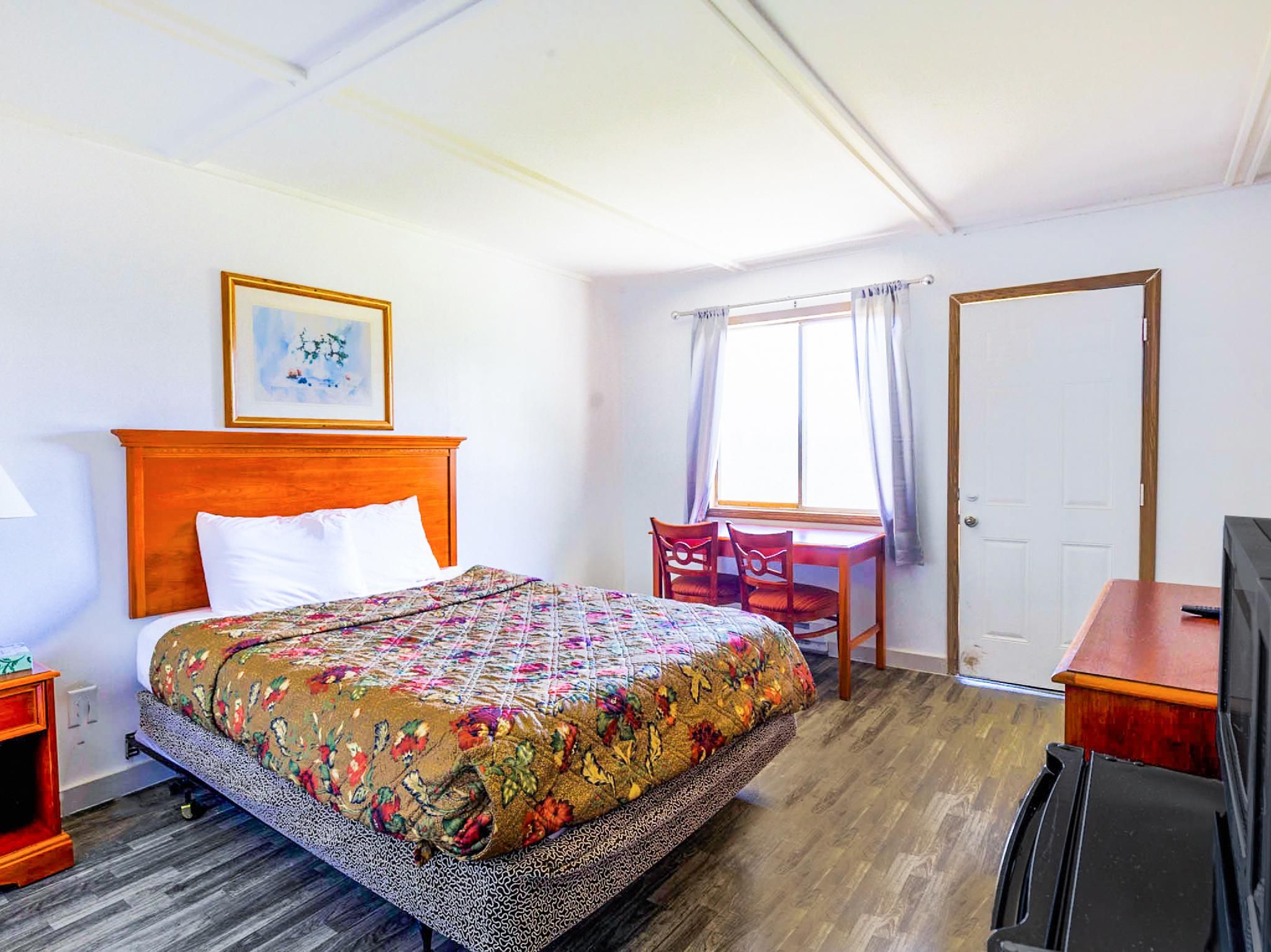 Suite - King Bed