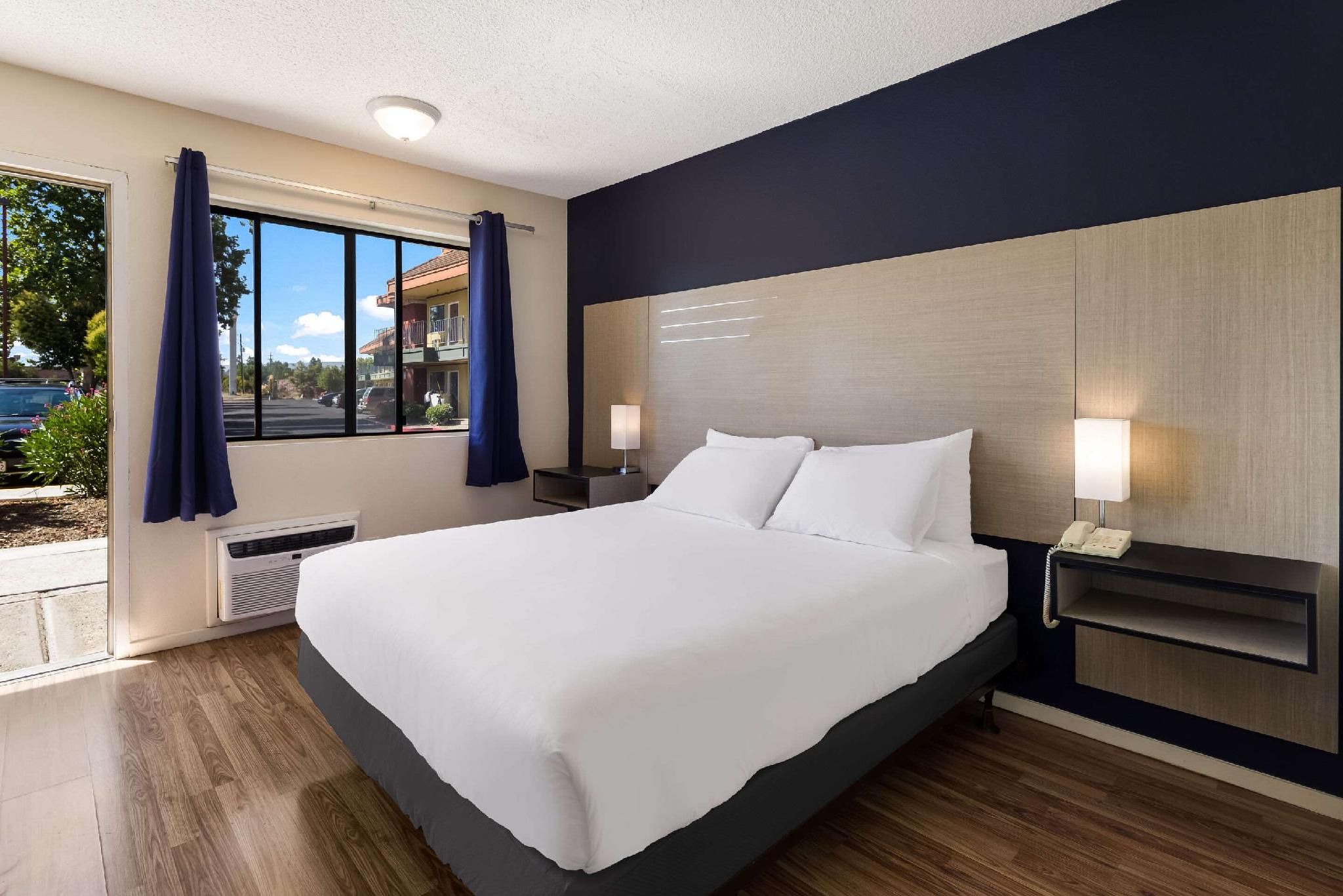 Rodeway Inn Livermore 1 Queen Bed, Nonsmoking, Accessible