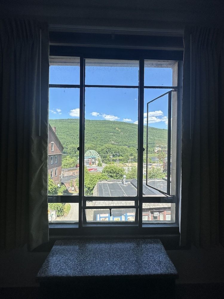 Latchis Hotel Standard Double Room, Accessible, Ensuite (Queen-Mountain View) 6