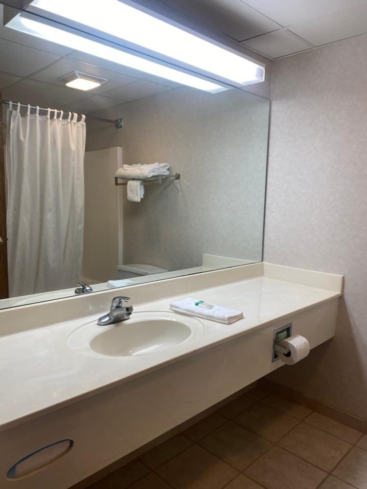 Suite, 1 King Bed, Non Smoking, Jetted Tub