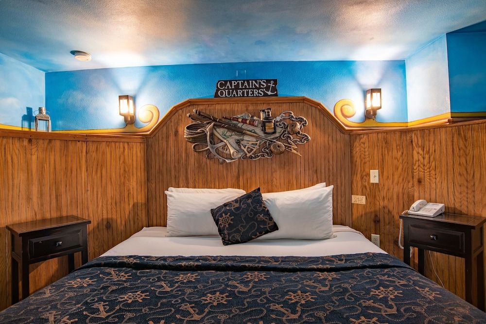 Room (Treasure Island II)