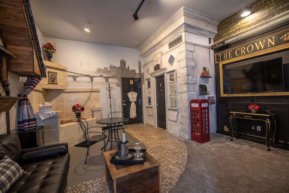 Room (London Fog)