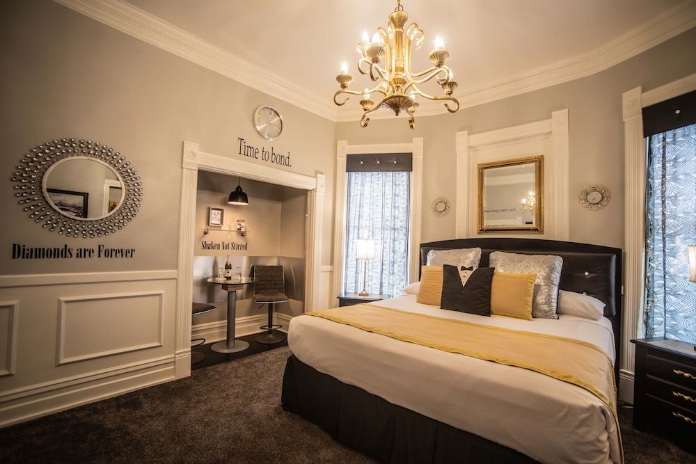 Room (7)