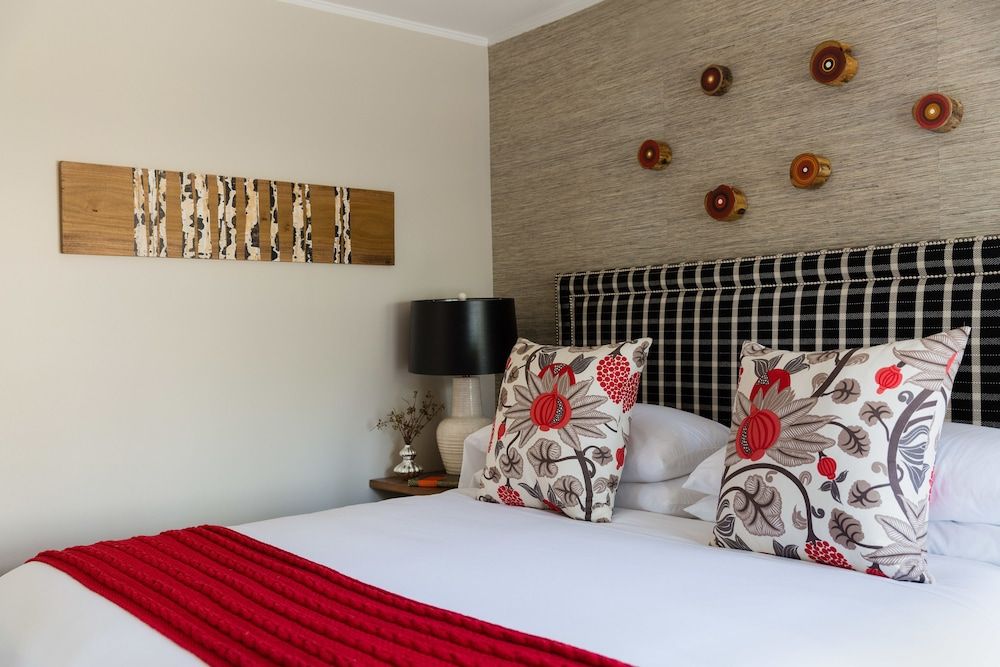 Deluxe Suite, 1 King Bed and Sofa Bed