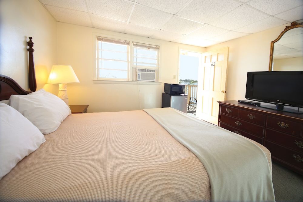 Oceanic Motel