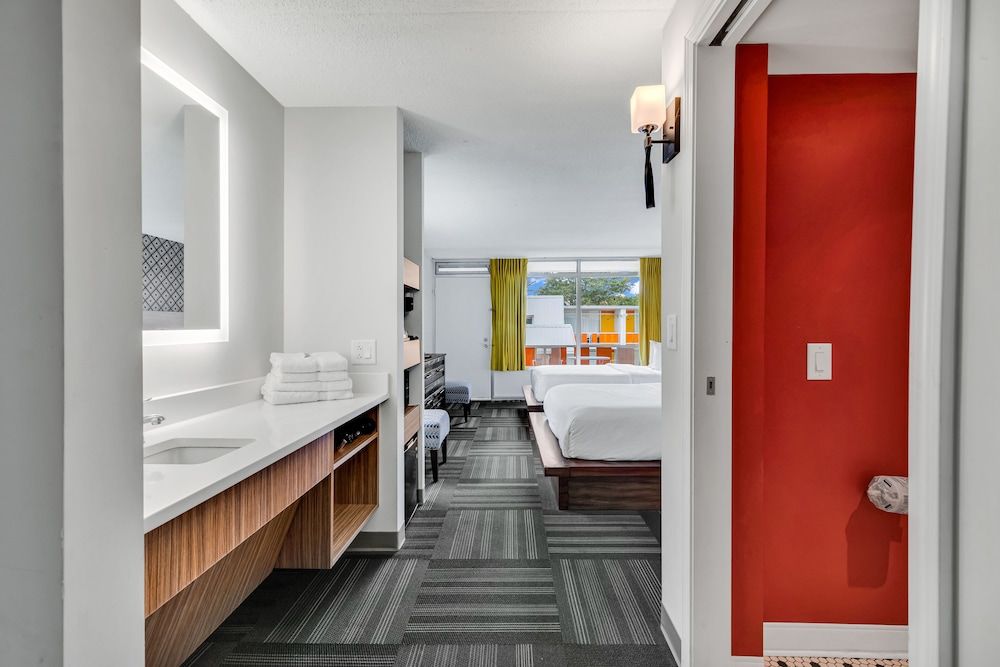 Standard Room, 2 Queen Beds, Non Smoking