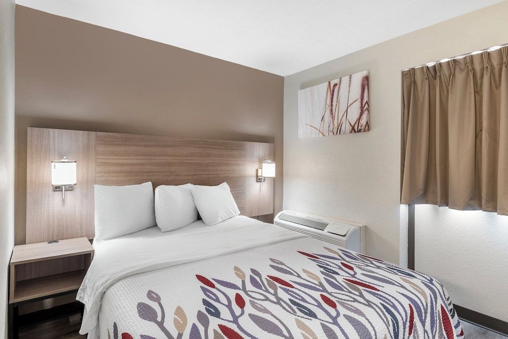 Deluxe Room, 1 Queen Bed, Non Smoking
