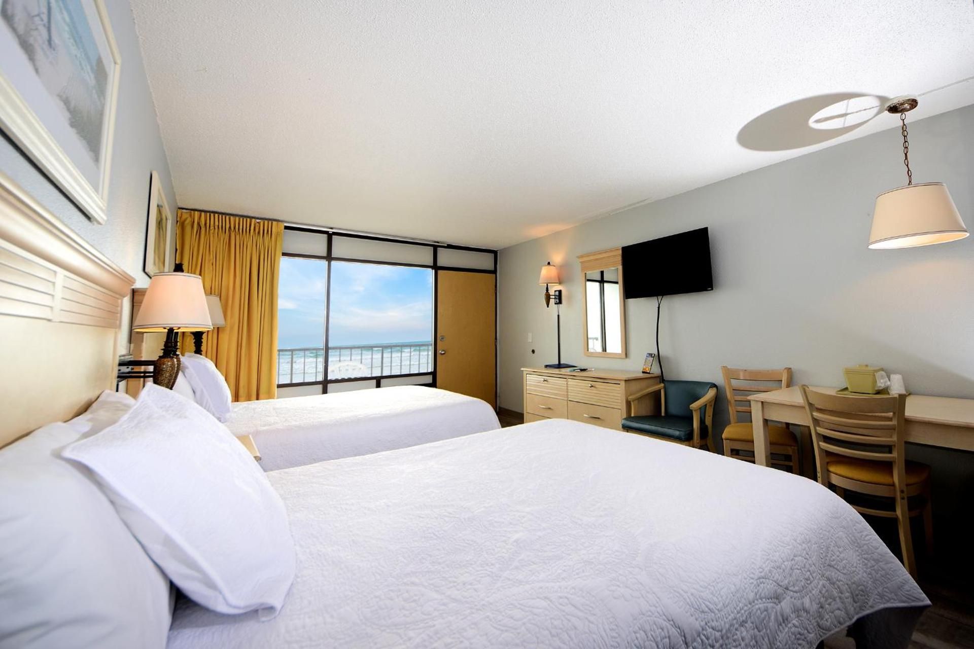 1 Bedroom Oceanfront (Non-Efficiency) with 2 Queen Beds  B1N
