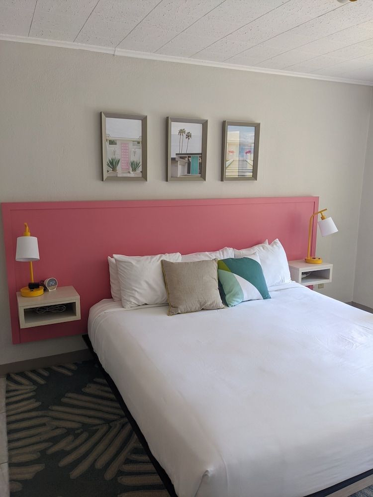 Deluxe Room, Multiple Beds