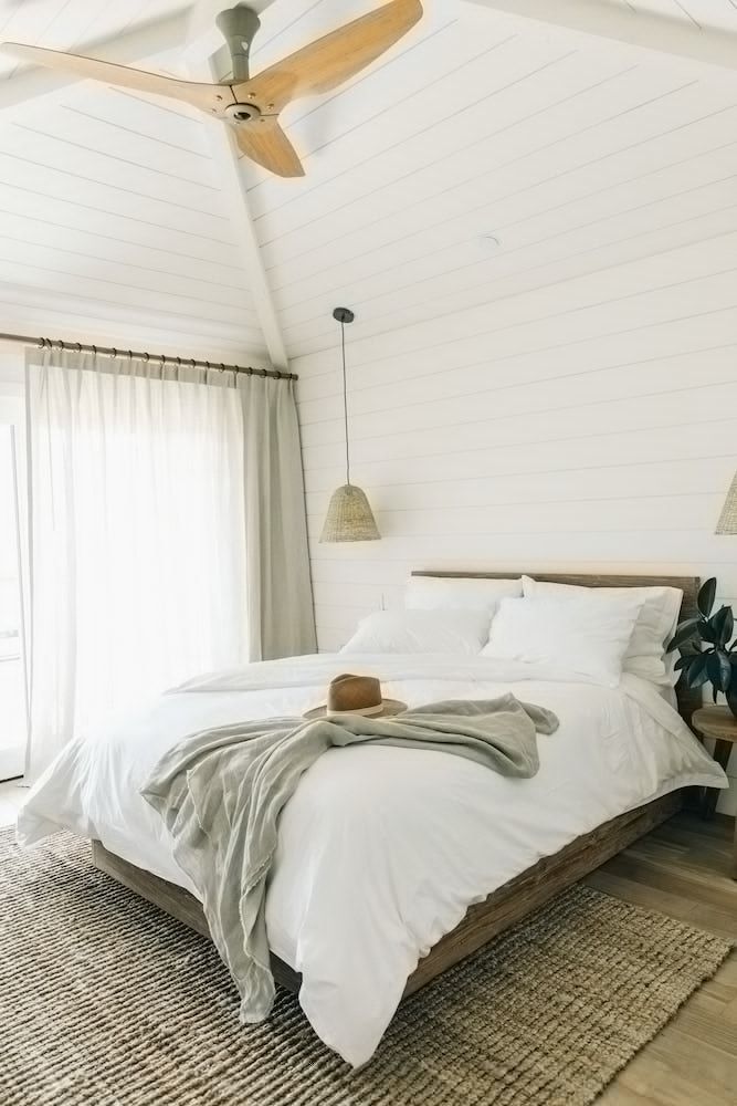 The Surfrider Malibu Upstairs Room 4