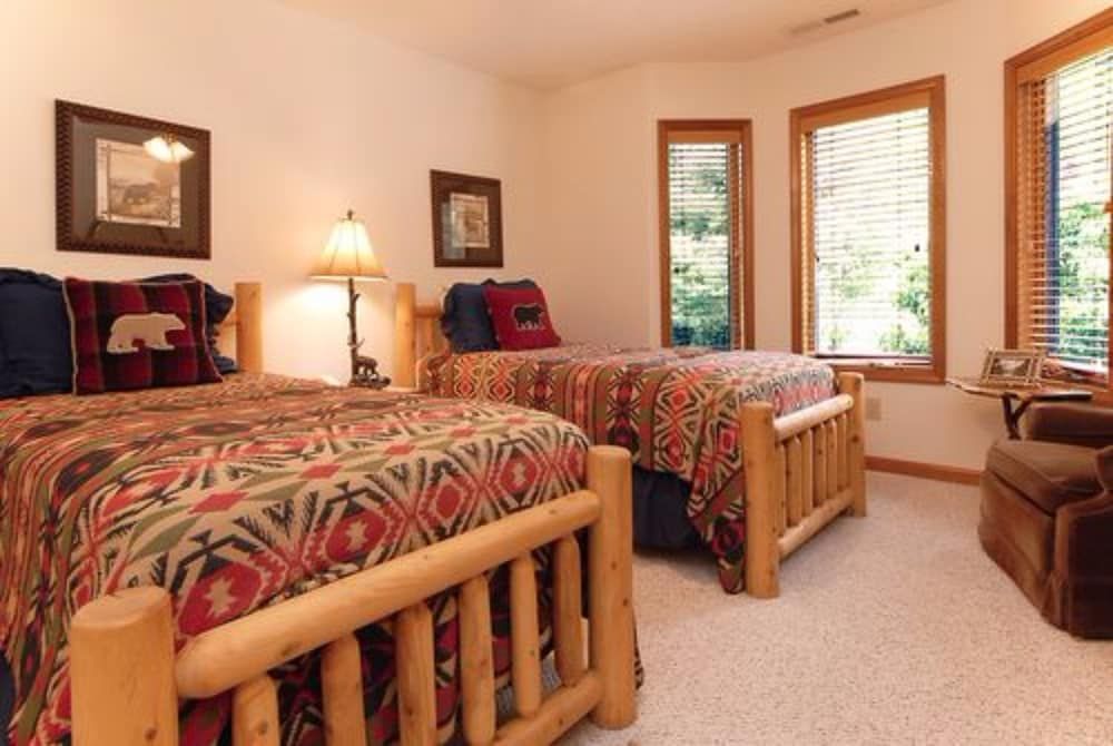 Condo, 3 Bedrooms