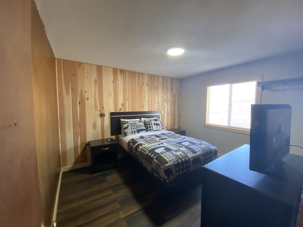 Rainbow Lodge Superior Suite, Private Bathroom (Room 105, 106, 107, 108) 3