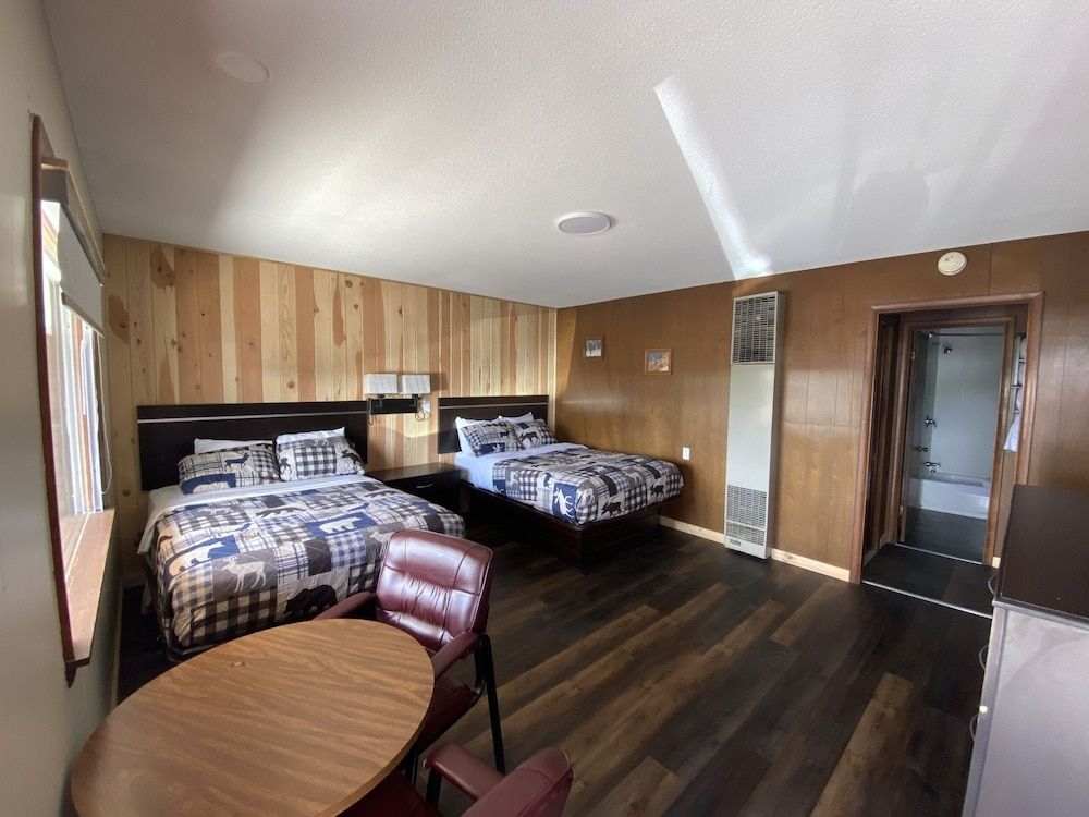 Rainbow Lodge Superior Suite, Private Bathroom (Room 105, 106, 107, 108) 5