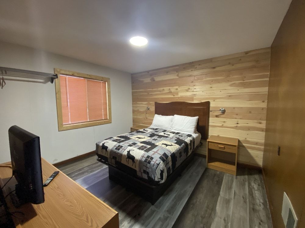 Rainbow Lodge Room, Private Bathroom (101,109,110) 6