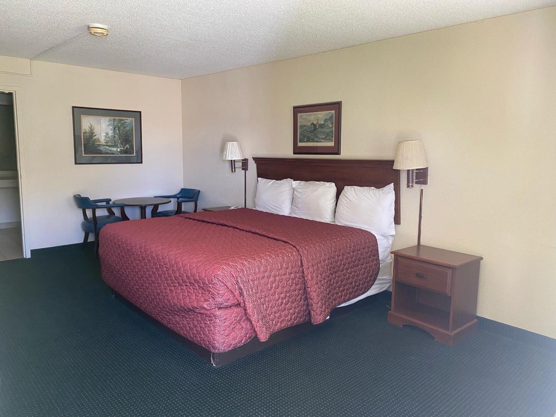 King Room - Disability Access - Non-Smoking