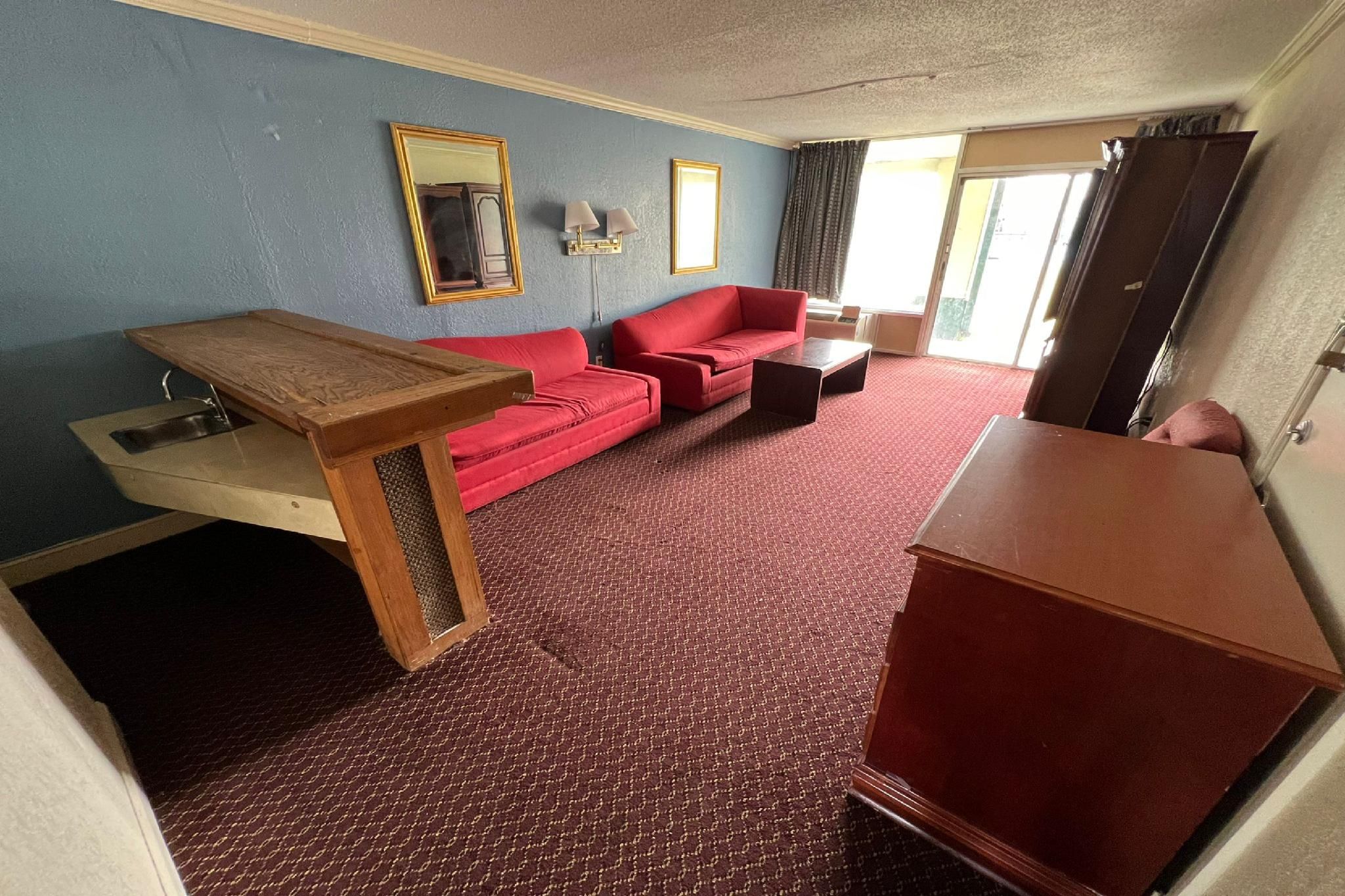1 Bedroom Suite