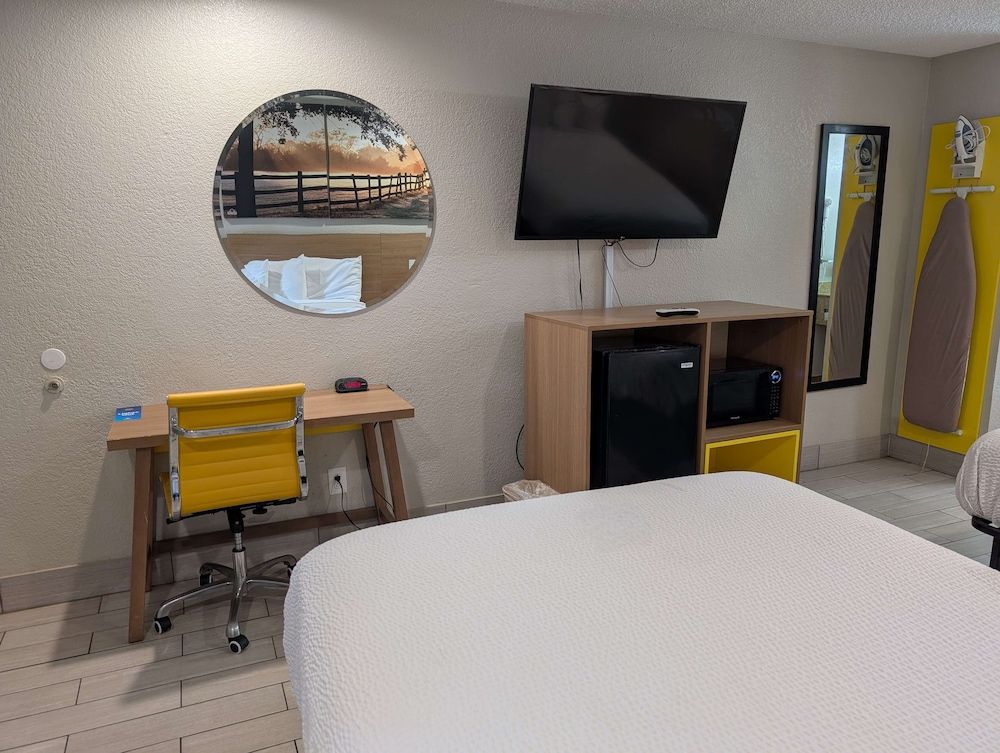 Days Inn by Wyndham Arcadia Louisiana Room, 2 Double Beds, Non Smoking 8