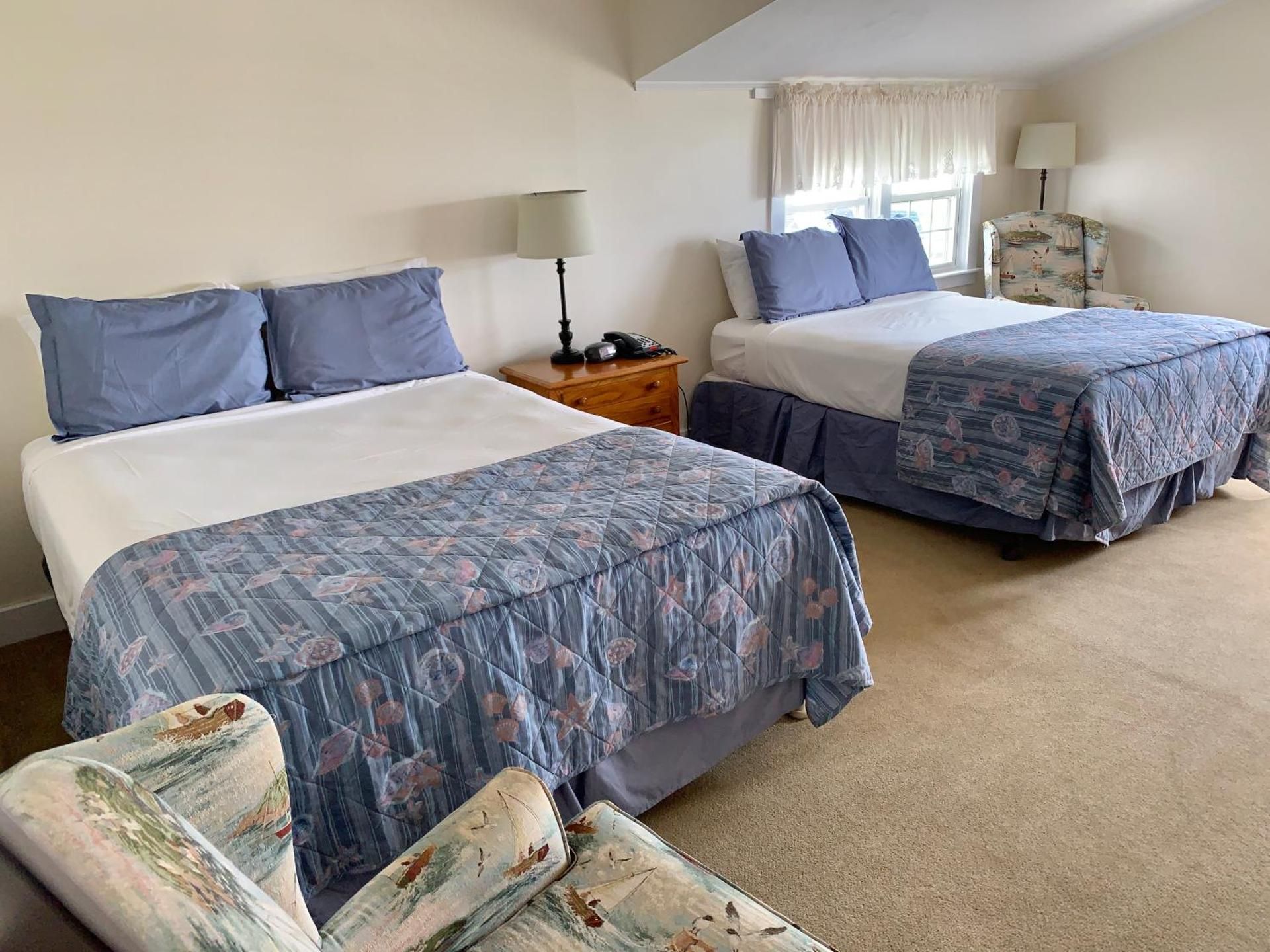 Double Room with Queen and Double Bed
