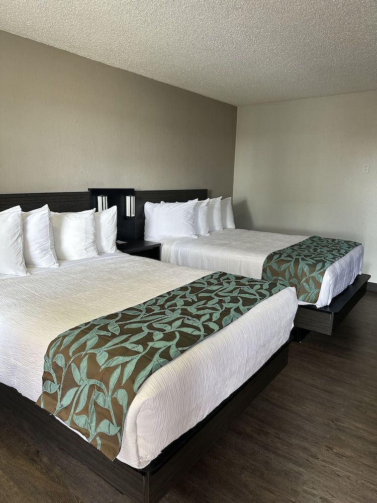 Baymont by Wyndham Deming