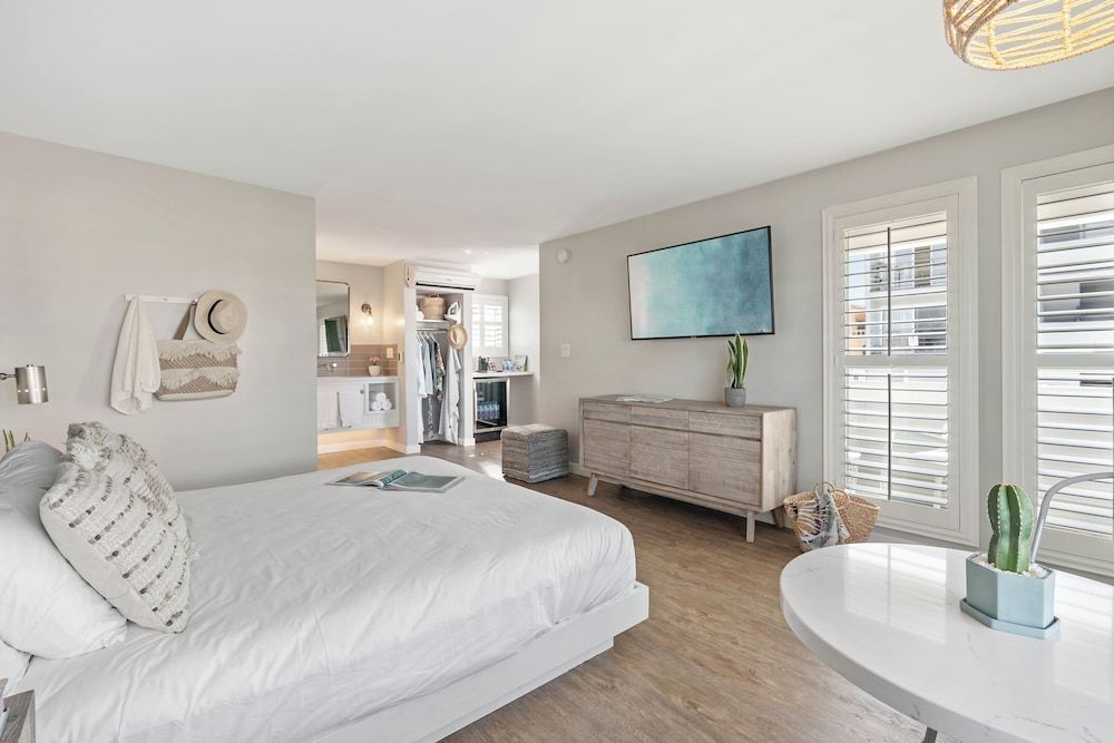 Room, 1 King Bed, City View