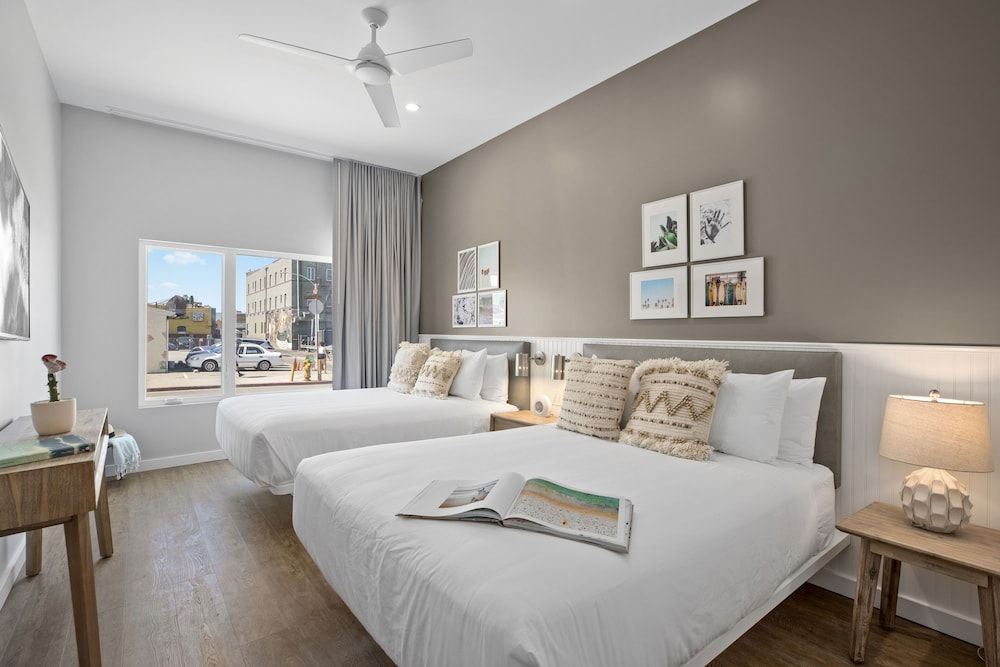 Sea Sprite Beach Club Suite, Multiple Beds