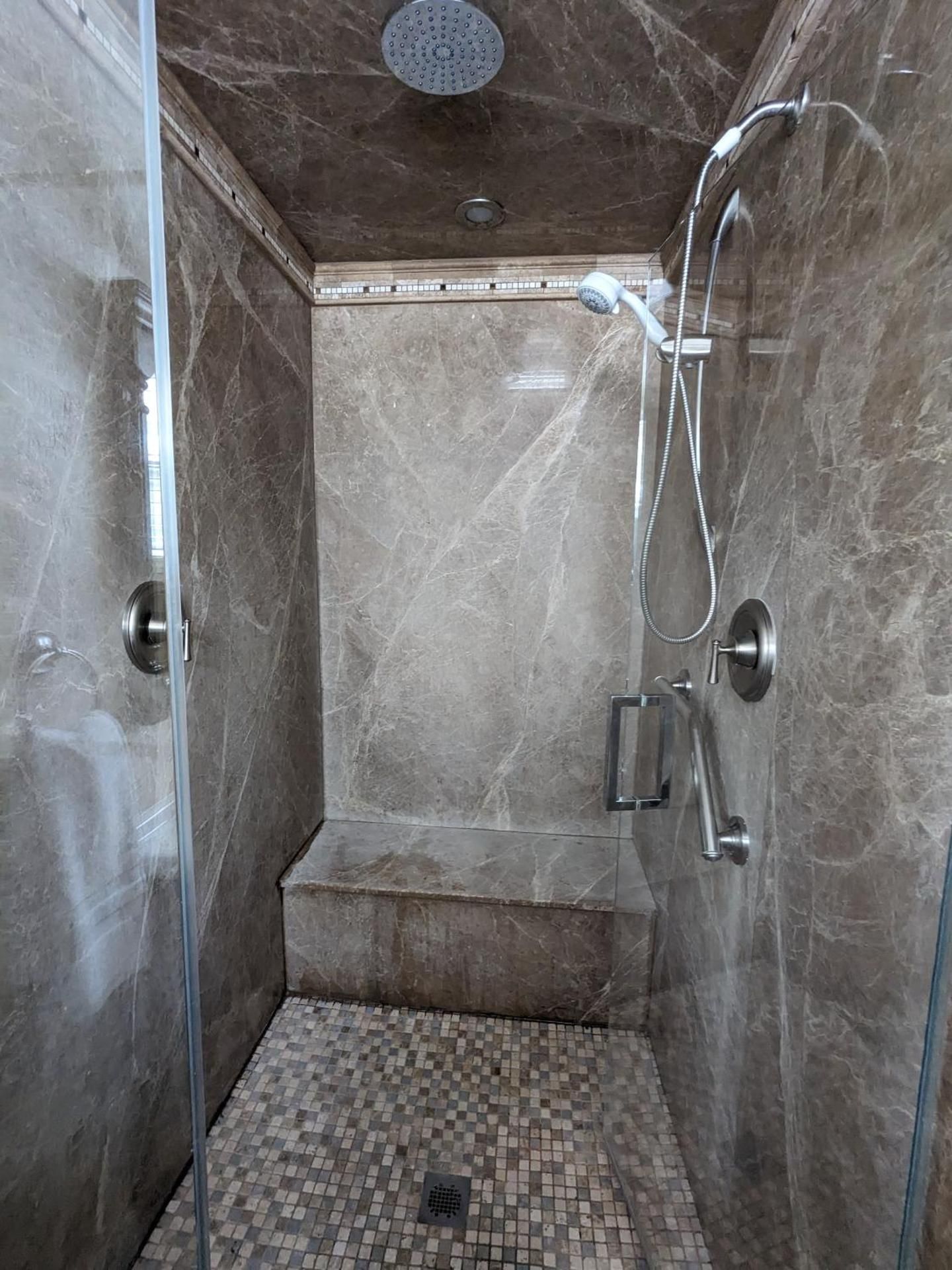 Queen Studio