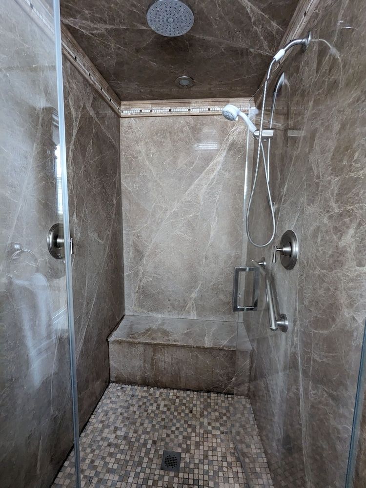 Los Gatos Garden Inn Hotel Patio Queen 3